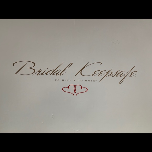 Alfred Angelo Wedding Dress style 2183c - Picture 4 of 5